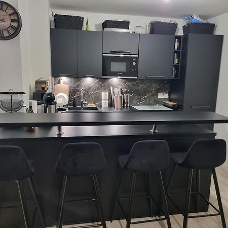 Appartement Cosy Et Equipe Мо Екстериор снимка