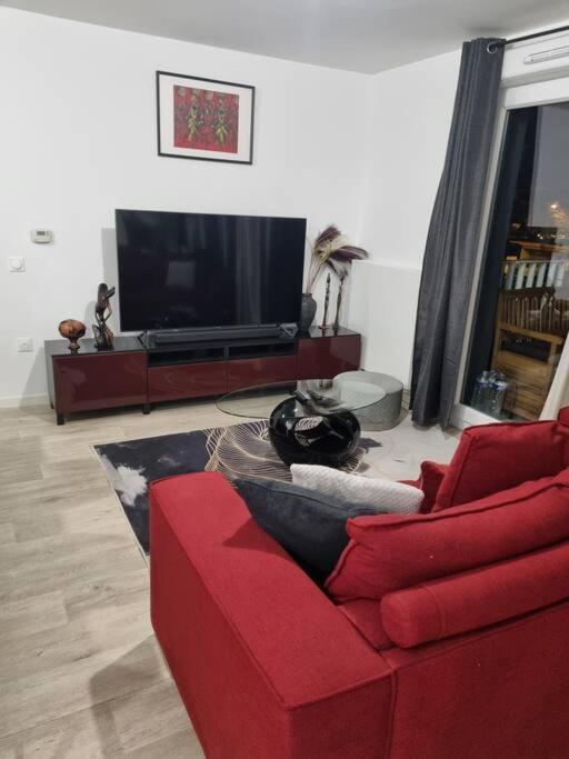 Appartement Cosy Et Equipe Мо Екстериор снимка