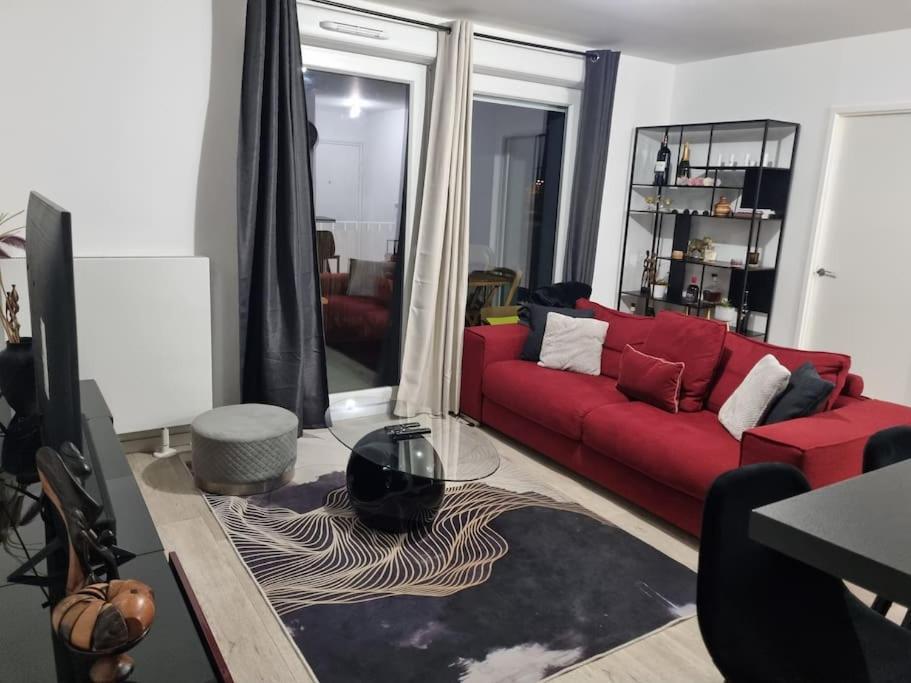 Appartement Cosy Et Equipe Мо Екстериор снимка